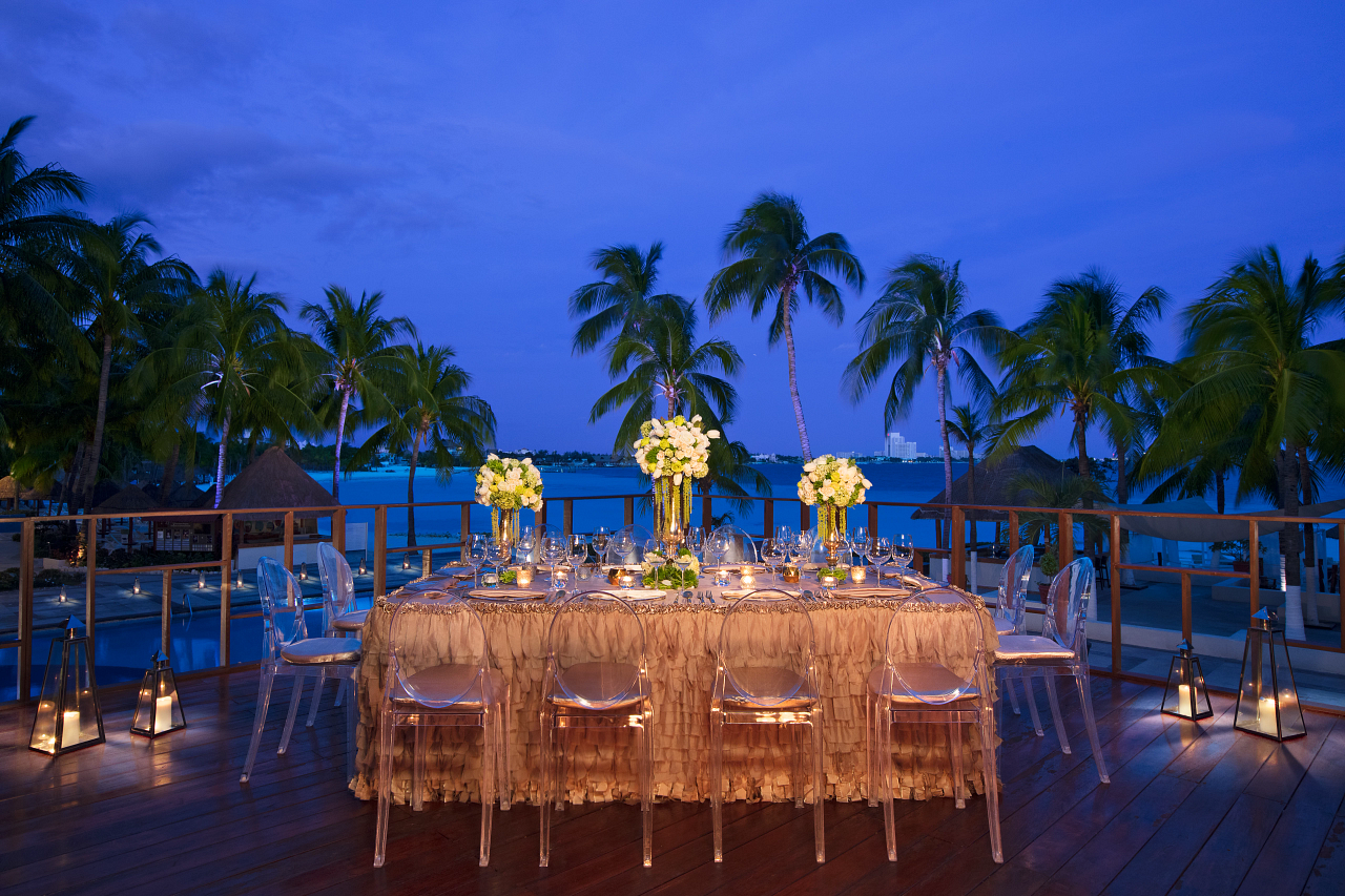 Dreams_Sands_CancunSC-WED-Wedding-Reception-Deck-1A-RGB-CB